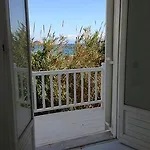 Seaside By Belvedere Psarou (Mykonos)