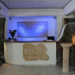 Seaside By Belvedere Psarou (Mykonos)